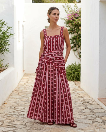 Burgundy Poise Wedding Guest Floral Maxi Dress Burgundy Maxi Dress with Relaxed Fit silhouette and Textured texture, front view product image for Wedding Guest, a cafe plan, Fall current summer selling first with a light late-summer/pre-fall accent: make by floravincie