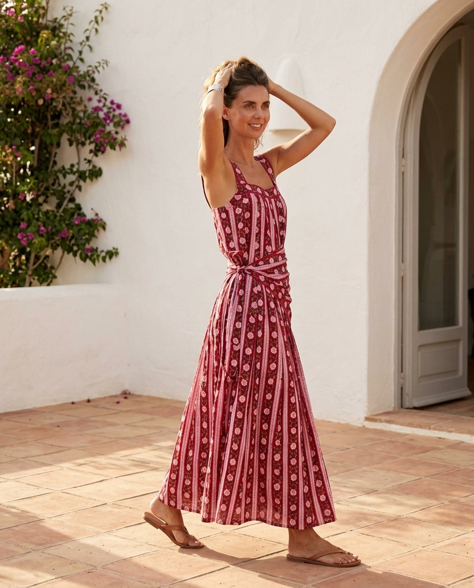 Burgundy Poise Wedding Guest Floral Maxi Dress Burgundy Maxi Dress with Relaxed Fit silhouette and Textured texture, fabric and construction detail for Wedding Guest, a cafe plan, Fall current summer selling first with a light late-summer/pre-fall accent: by floravincie
