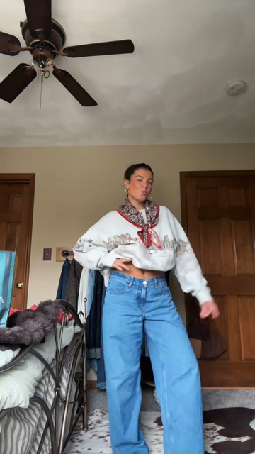 Graphic Print Oversized Sweatshirt