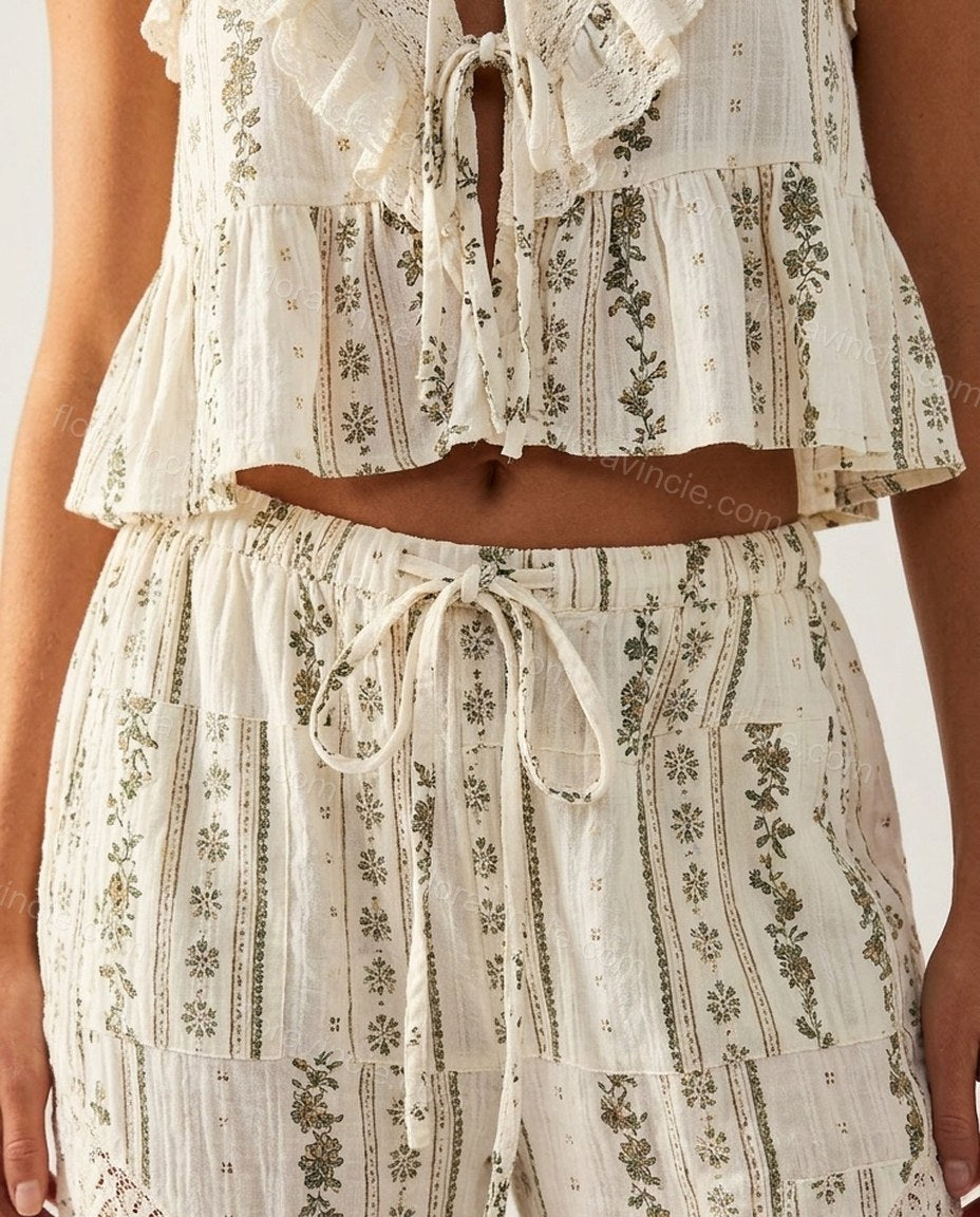 Ivory Whisper Terrace Dinner Lace Jumpsuit Ivory Jumpsuit with Cropped silhouette and Textured texture, additional styling view for Pre-Fall, a fall city dinner, Fall current summer selling first with a light late-summer/pre-fall accent: make it wearable by floravincie