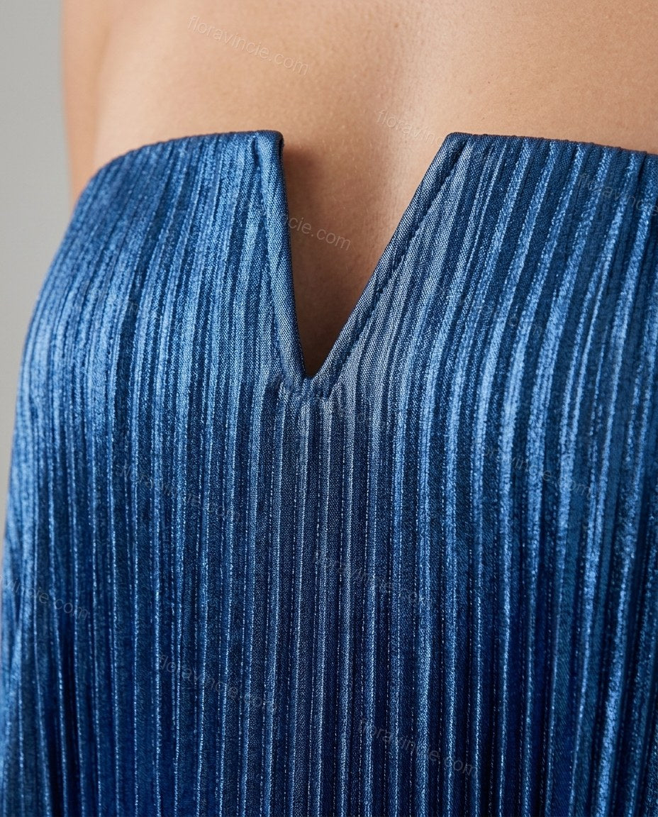 Blue Midi Strapless Pleated Dress, close-up of v-notch neckline, strapless v-neckline and all-over vertical pleating, by Floravincie